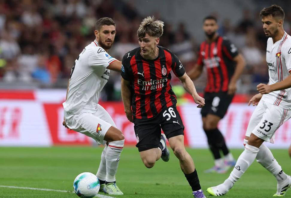 星空体育-转折点AC米兰止住颓势，全明星赛清晨攻防权衡，质疑声仍在，高层口径保持一致-星空体育