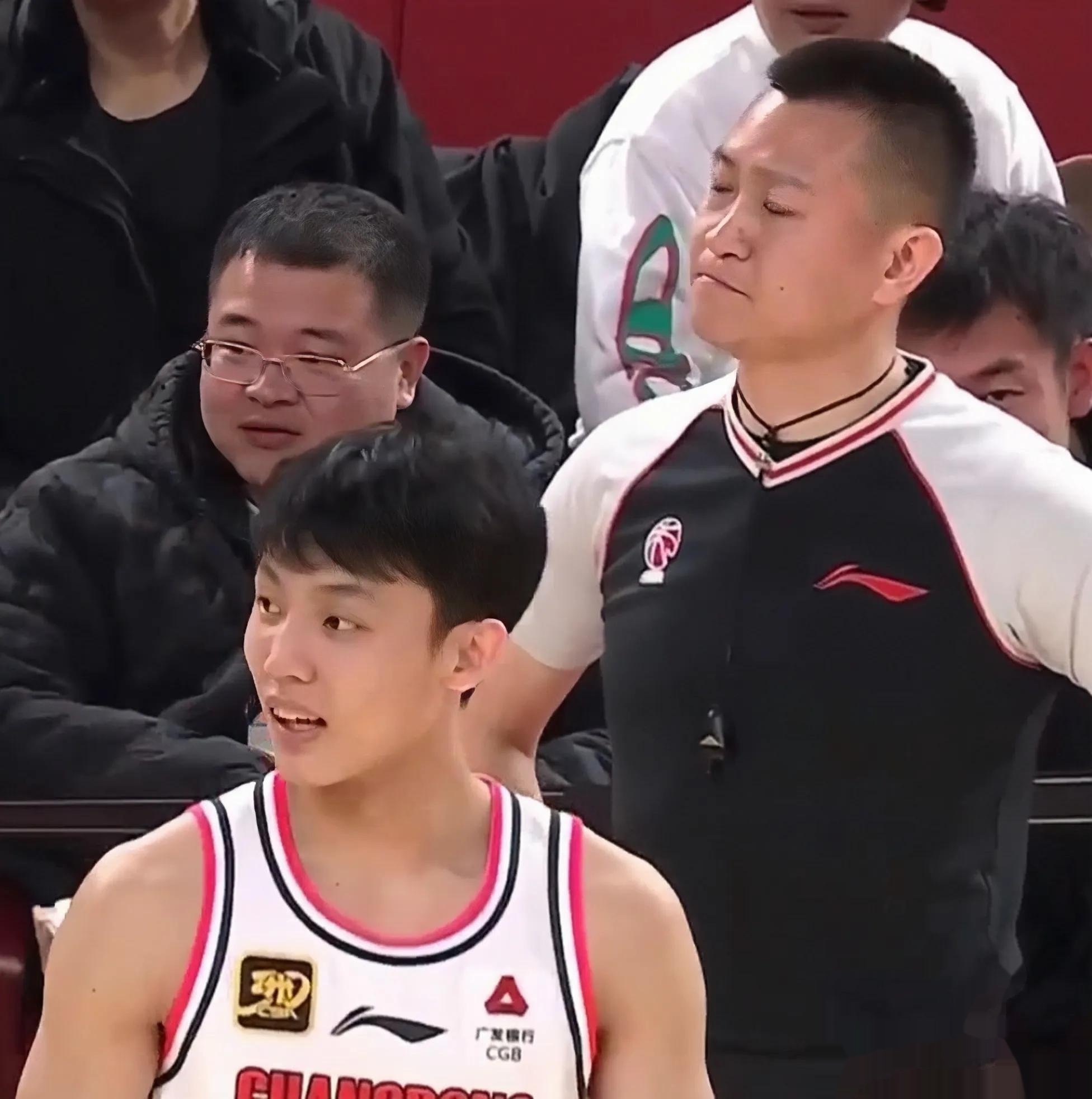 星空体育-中超赛程吃紧，山东男篮清晨再遭质疑，态度坚定，临场指挥获称赞的简单介绍-星空体育